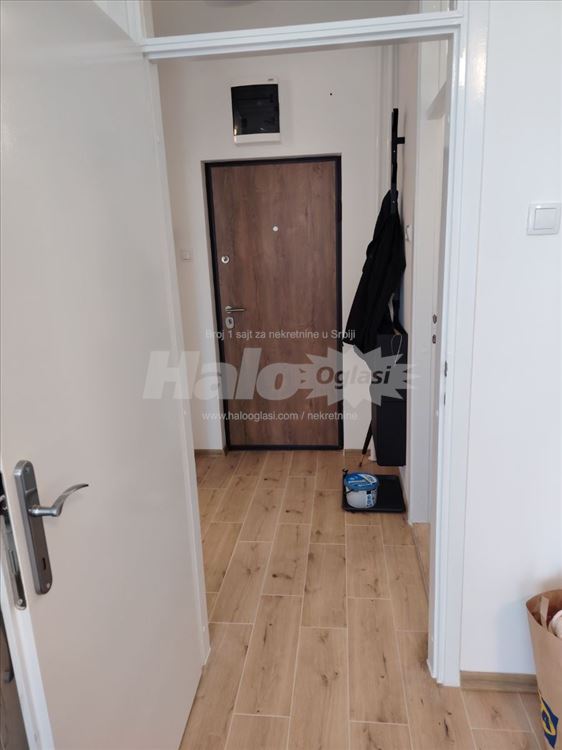 Izdajem stan na Novom Beogradu u Gramsijevoj — 3