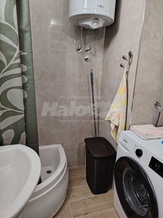 Izdajem stan na Novom Beogradu u Gramsijevoj — 11