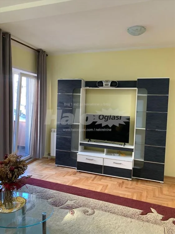 Izdajem stan na Petlovom brdu — 3