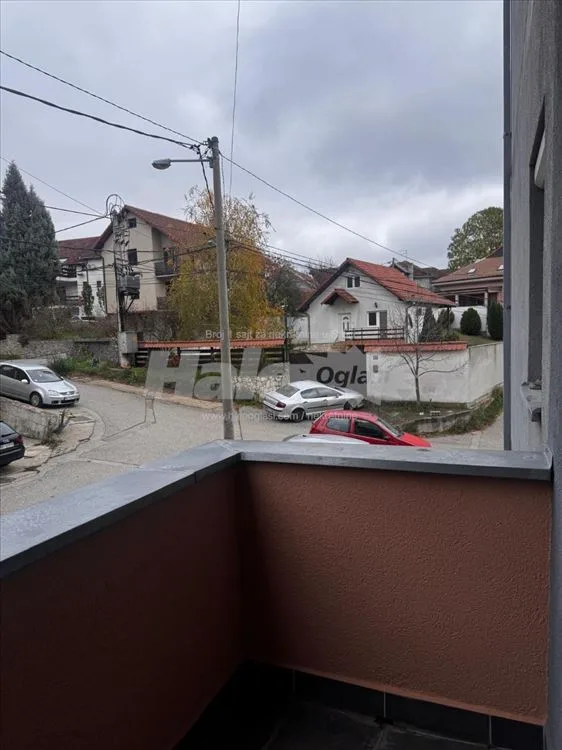 Izdajem stan na Petlovom brdu — 4