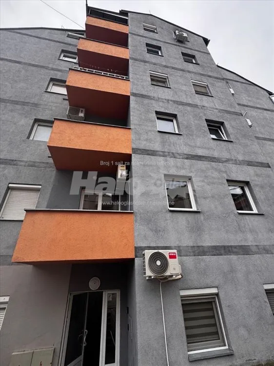 Izdajem stan na Petlovom brdu — 10