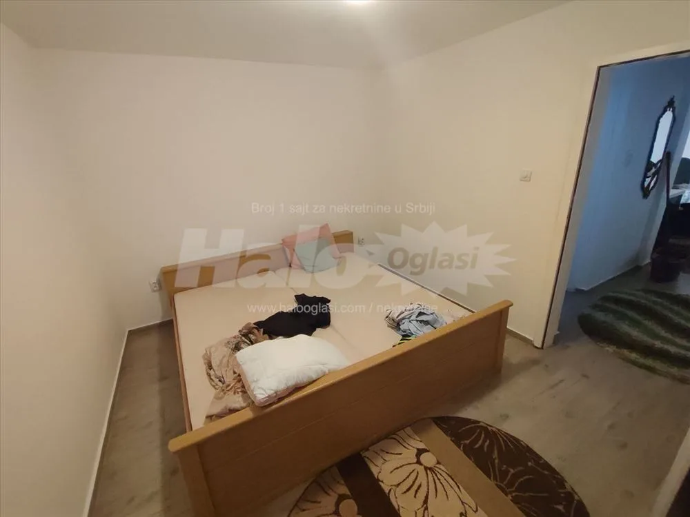 Izdajem stan na Radiofaru 330€ — 8