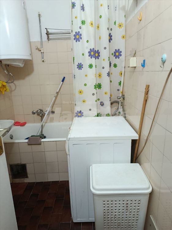 Izdajem stan na Čukaričkoj Padini — 9