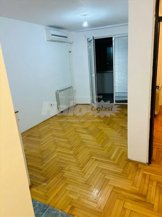 Izdajem stan na Vidikovcu — 4