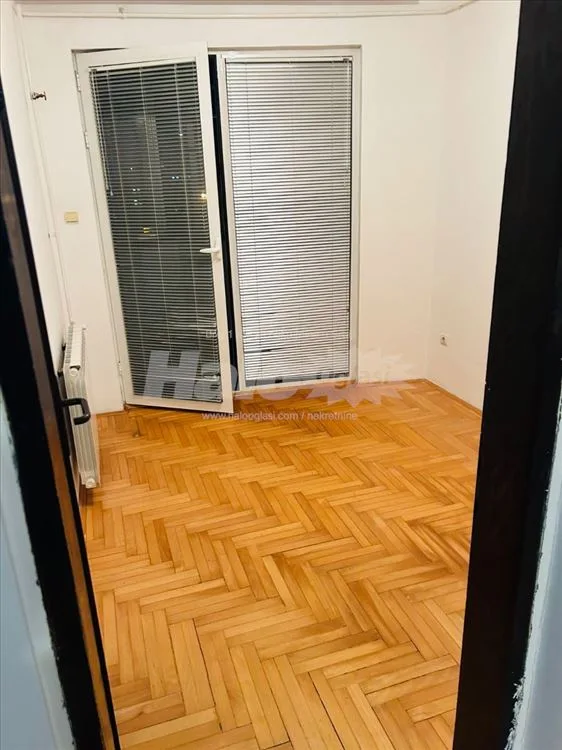 Izdajem stan na Vidikovcu — 6