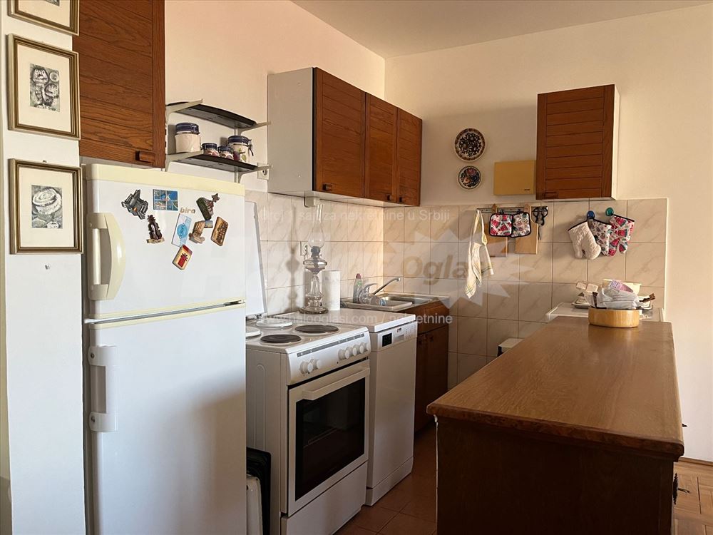 Izdajem stan na Vozdovcu, namesten 63m2 — 7