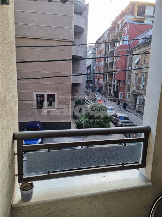 Izdajem stan na Vračaru — 4
