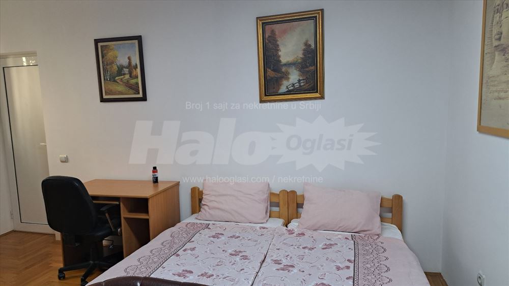 Izdajem stan na Vracaru-vlasnik — 11