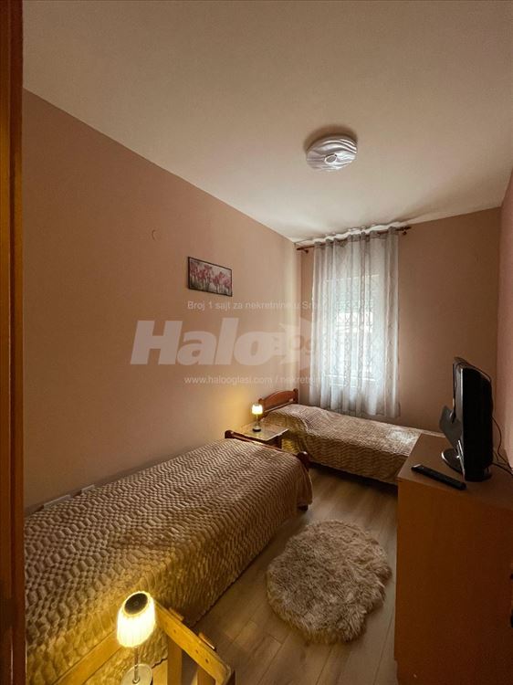 Izdajem stan na Zvezdari u blizini Gradske bolnice — 2