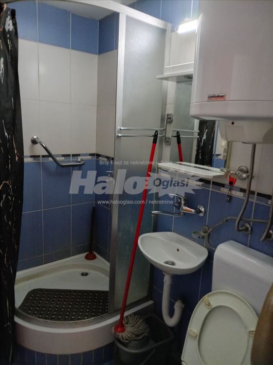 Izdajem stan, Novi Beograd, blok 45, 56 m2 — 2