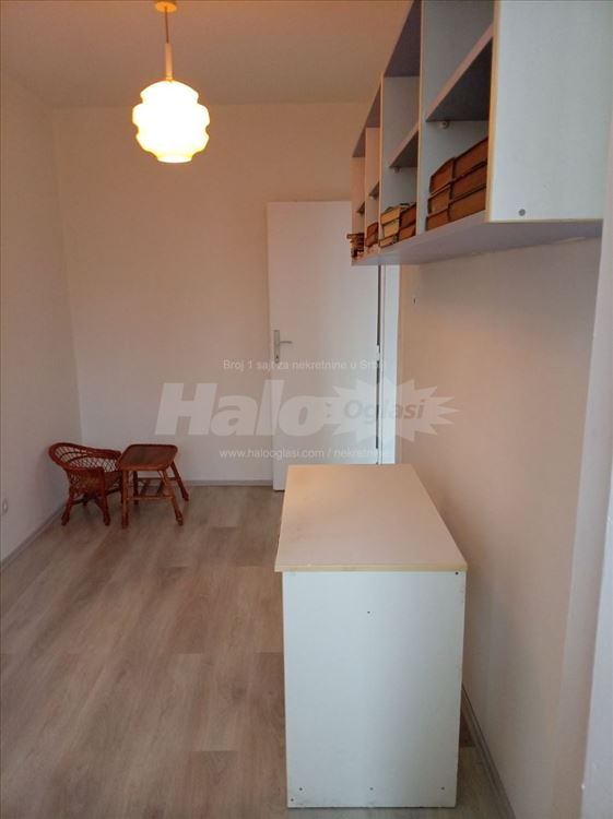 Izdajem stan, Novi Beograd, blok 45, 56 m2 — 3