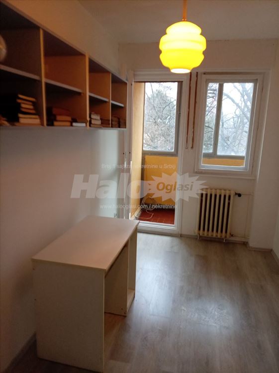 Izdajem stan, Novi Beograd, blok 45, 56 m2 — 5