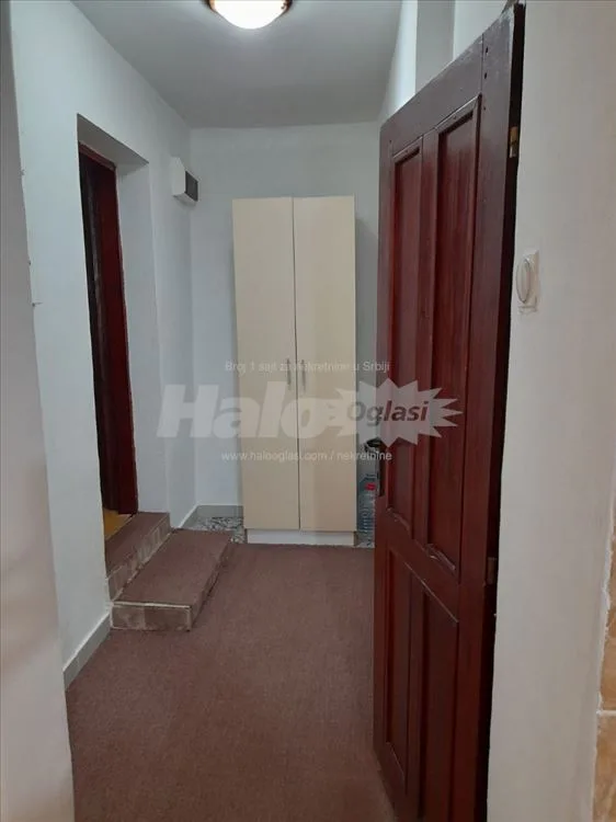 Izdajem stan od 42m2 u Surčinu, tel: 069/150-9280 — 9