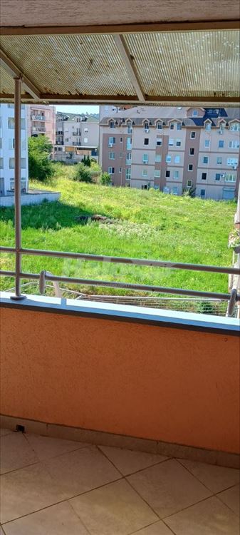 Izdajem stan povoljno — 14
