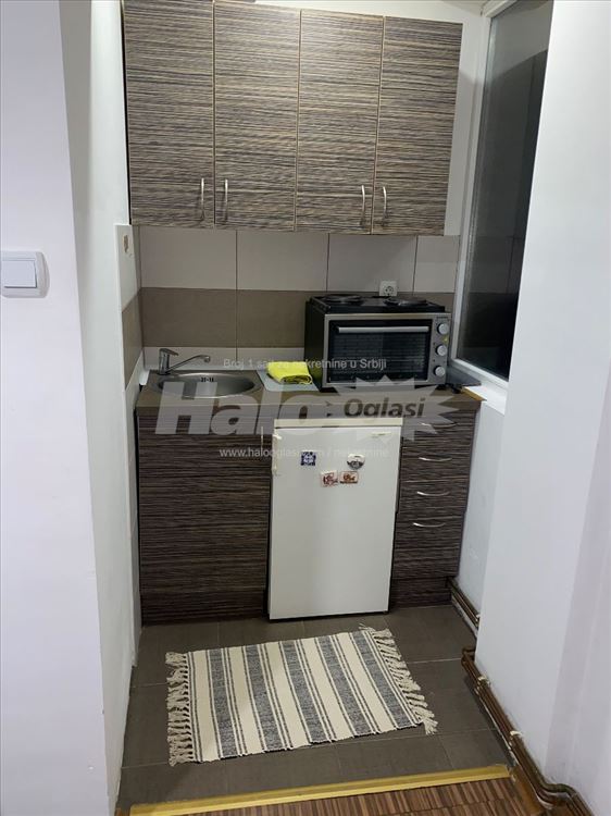 Izdajem stan Preševska 77,Beograd,42m2 — 11