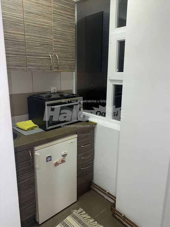 Izdajem stan Preševska 77,Beograd,42m2 — 12