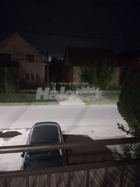 Izdajem stan u Batajnici — 3