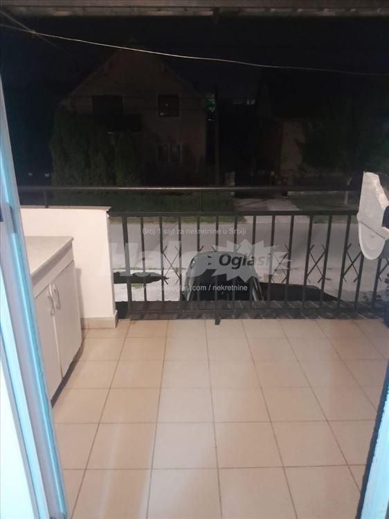 Izdajem stan u Batajnici — 5