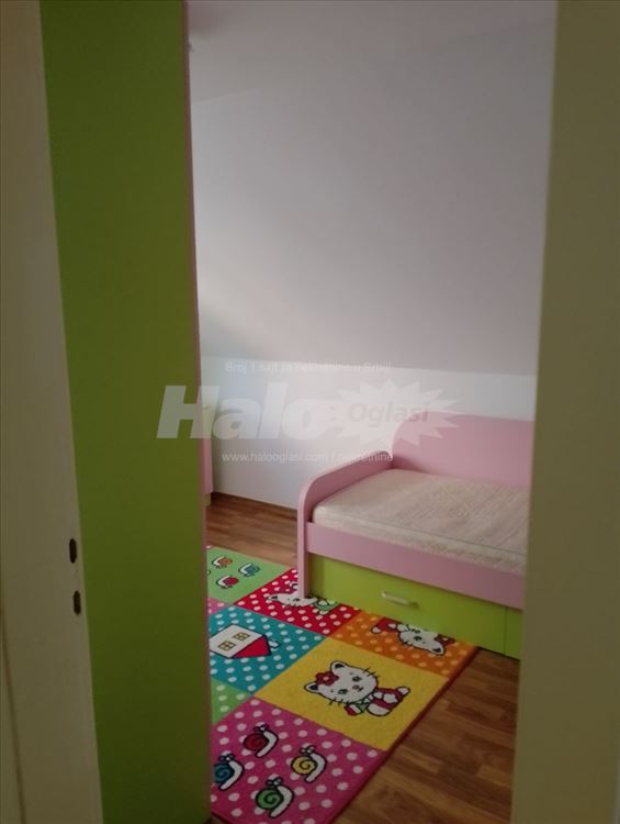Izdajem stan u Batajnici na odlicnoj lokaciji — 8