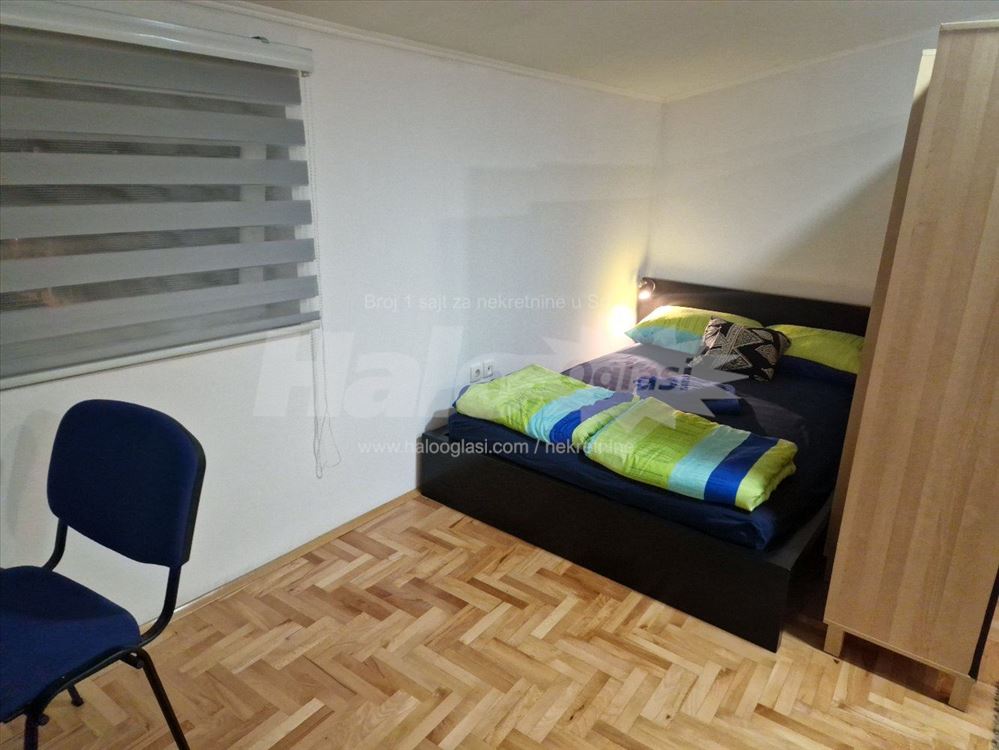 izdajem stan u blizini Vukovog spomenika — 13