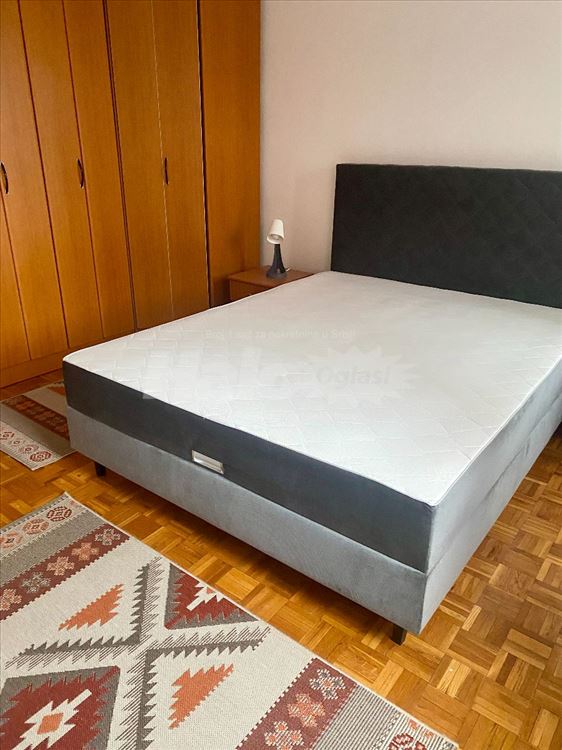 Izdajem stan u Bloku 70a — 6