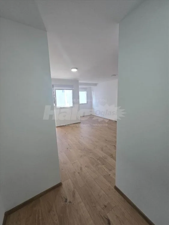Izdajem stan u Borči, JNA, 45m2 — 8