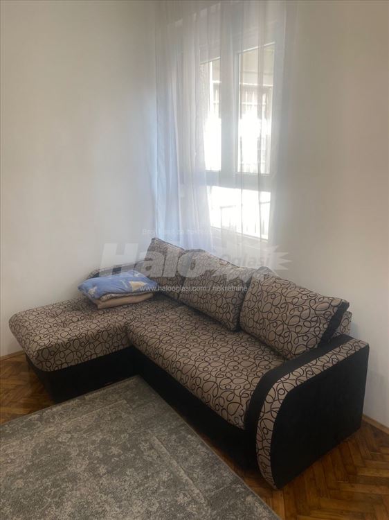 Izdajem stan u centru grada — 4