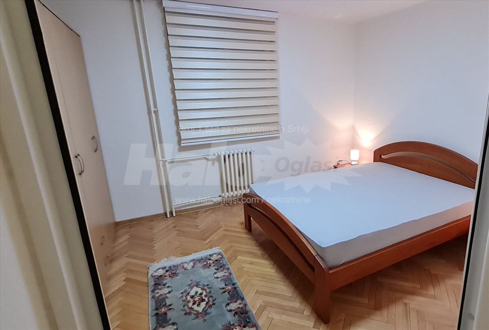 Izdajem stan u centru sa garažom — 7