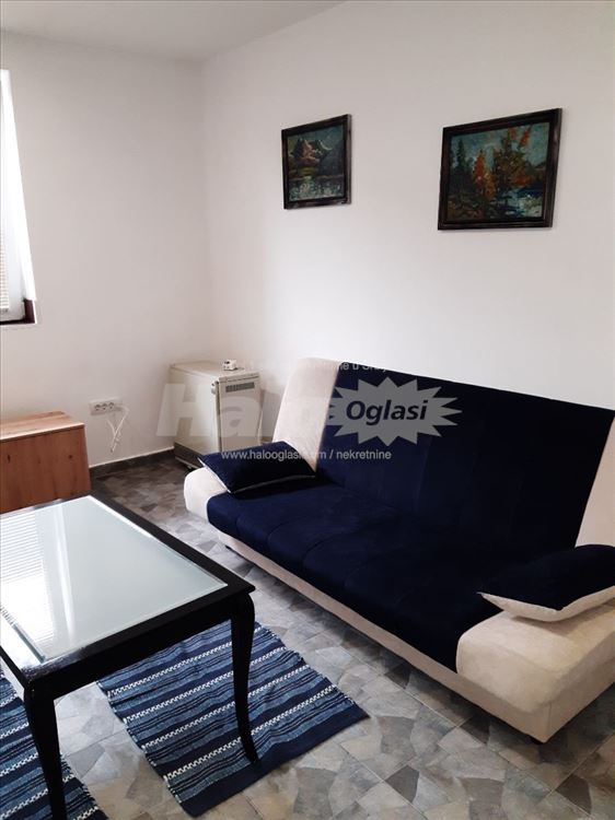 Izdajem stan u centru Zemuna, niske  rezije — 3