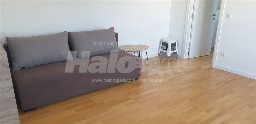 Izdajem stan u Dimitrija Tucovića 25 od 30m2 — 2