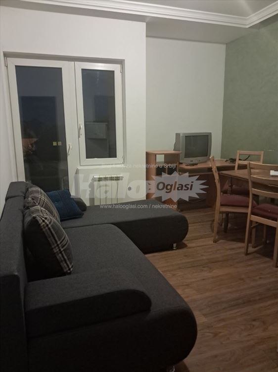 Izdajem stan u Železniku - 50m2 — 5