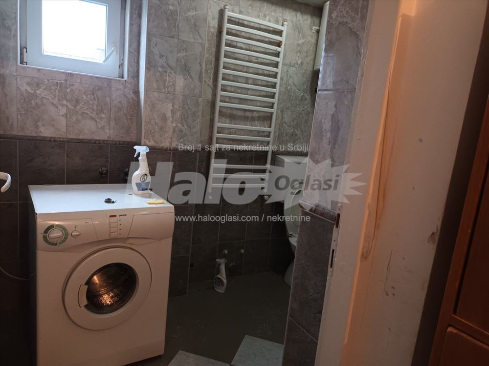 Izdajem stan u Železniku - 50m2 — 9