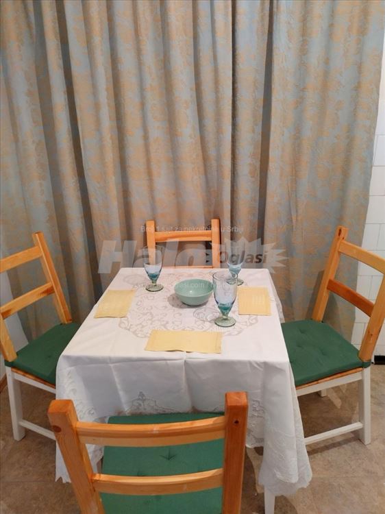 Izdajem stan u gospodar Jevremovoj — 15