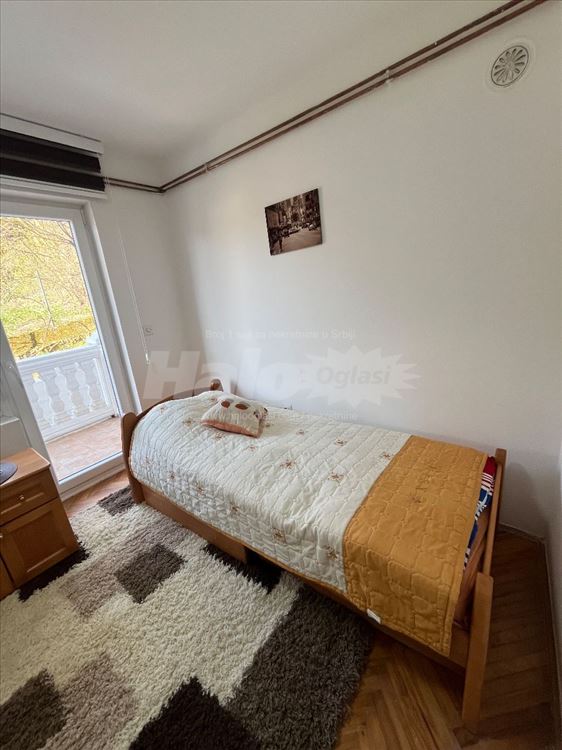 Izdajem stan u Jajincima Vozdovac na Avalskom putu — 12