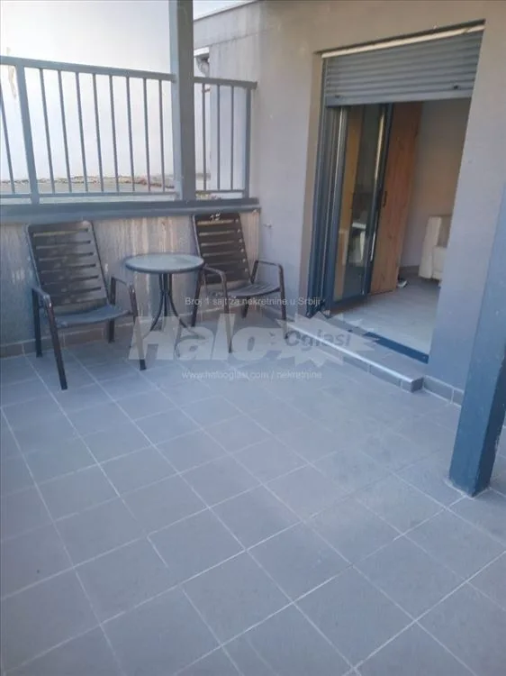 Izdajem stan u Knezevackoj — 2