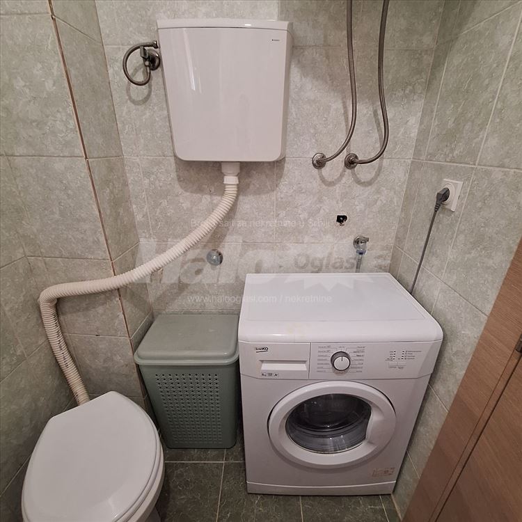 Izdajem stan u Kotezu — 4