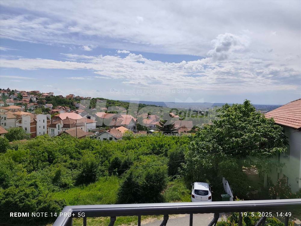 Izdajem stan u kući — 6