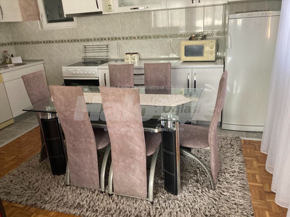 Izdajem stan u kuci u Jajincima-ukljucene rezije — 12