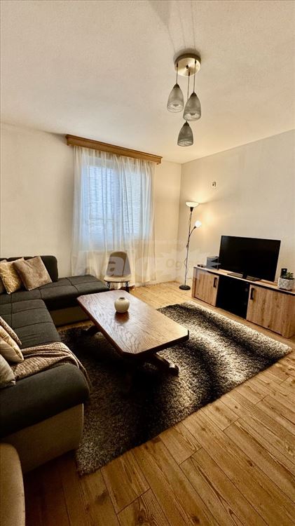 Izdajem stan u kući na duži rok - BG Zvedara mml — 2