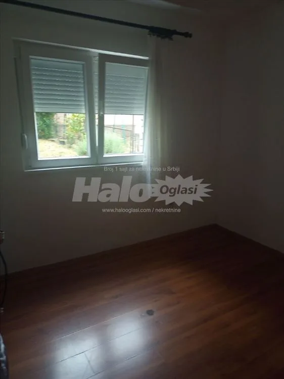 Izdajem stan u kući u Kaluđerici — 9