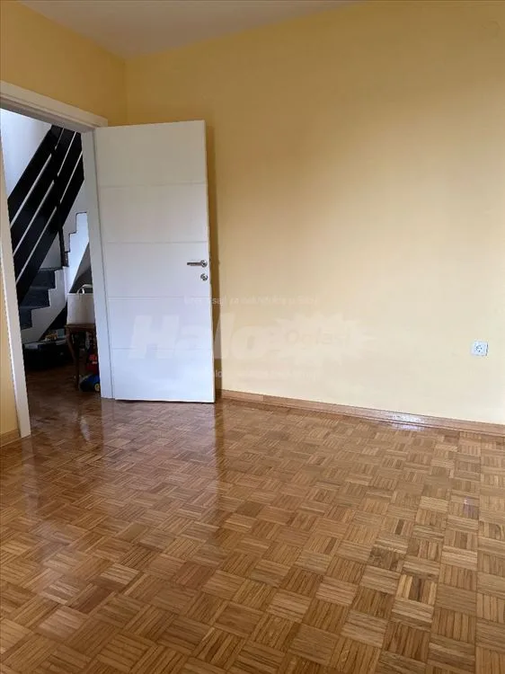 Izdajem stan u mirnom i lepom delu Resnika — 2