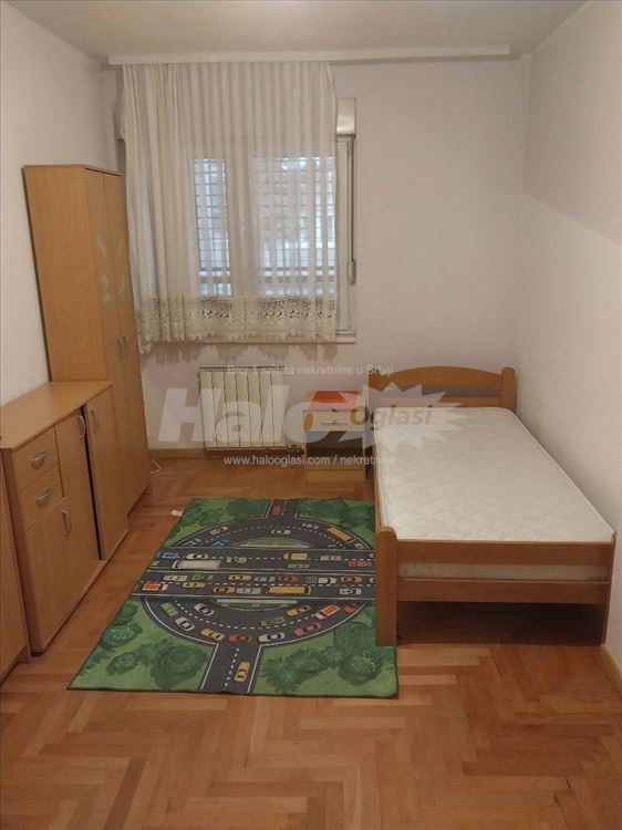 Izdajem stan u naselju Stepa Stepanović — 10