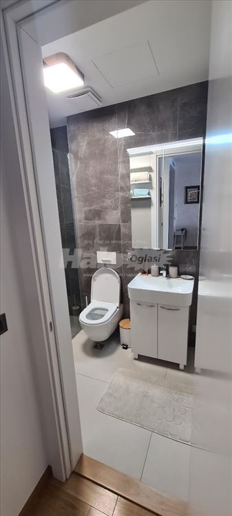 Izdajem stan u Novom Dorćolu kompletno sredjen — 4