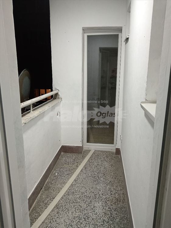 Izdajem stan u Zemunu, odlična lokacija,renoviran — 7