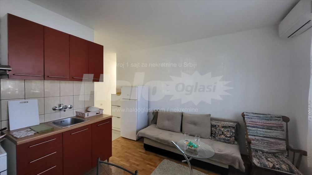 Izdajem stan u Zemunu sa uključenim troškovima — 4