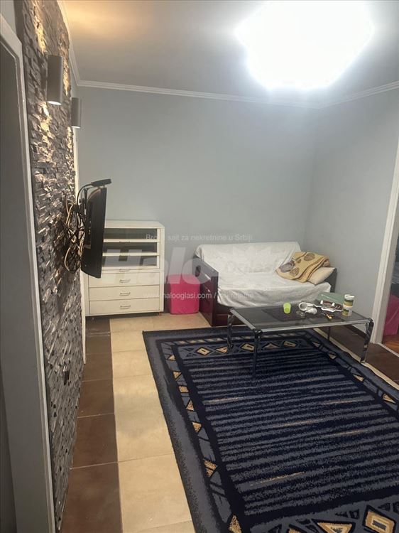 Izdajem stan - Višnjička Banja — 13
