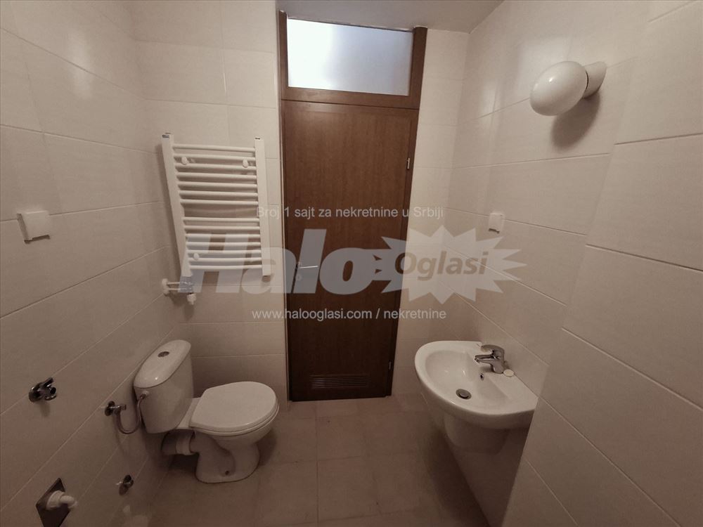 2 soban stan, Zira, Vuk, Centar, parking mesto — 5