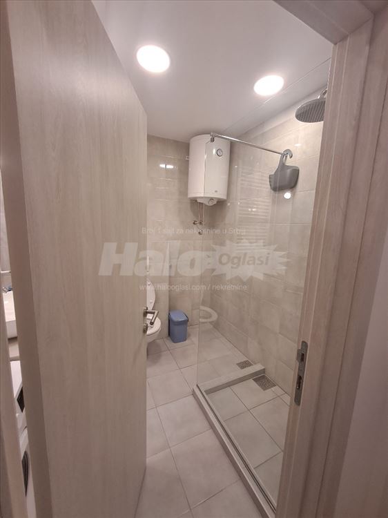 Izdajem stanu u Mirijevu 40m2 — 2