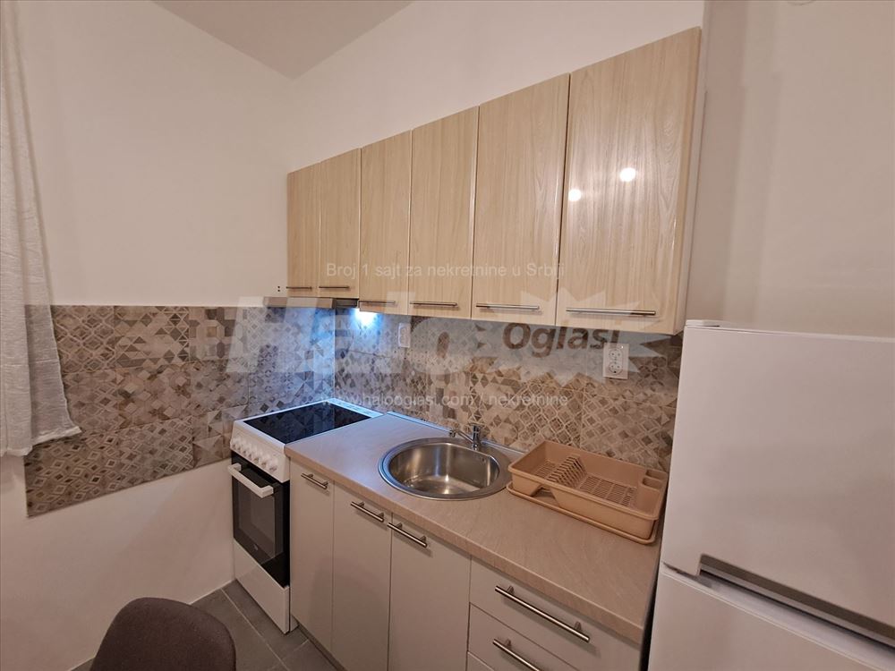 Izdajem stanu u Mirijevu 40m2 — 14