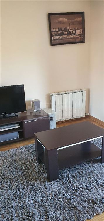 Izdajem svetlu Garsonjeru Lekino Brdo Mazuraniceva — 2